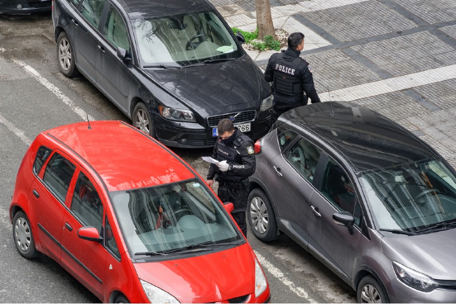 Παραλαβή Πινακίδων Μετά Από Αφαίρεση: Τι Πρέπει Να Κάνω;